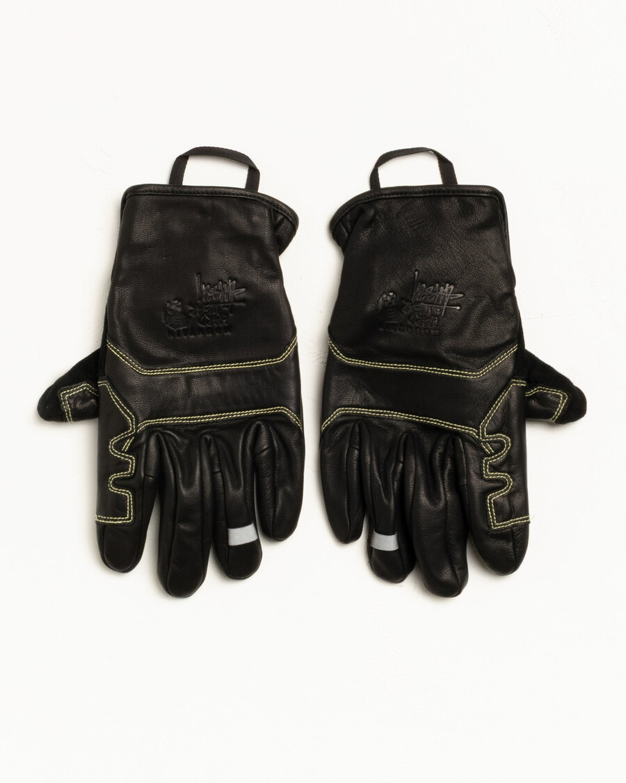 stüssy mountain hardwear powdergate handschuh in schwarz