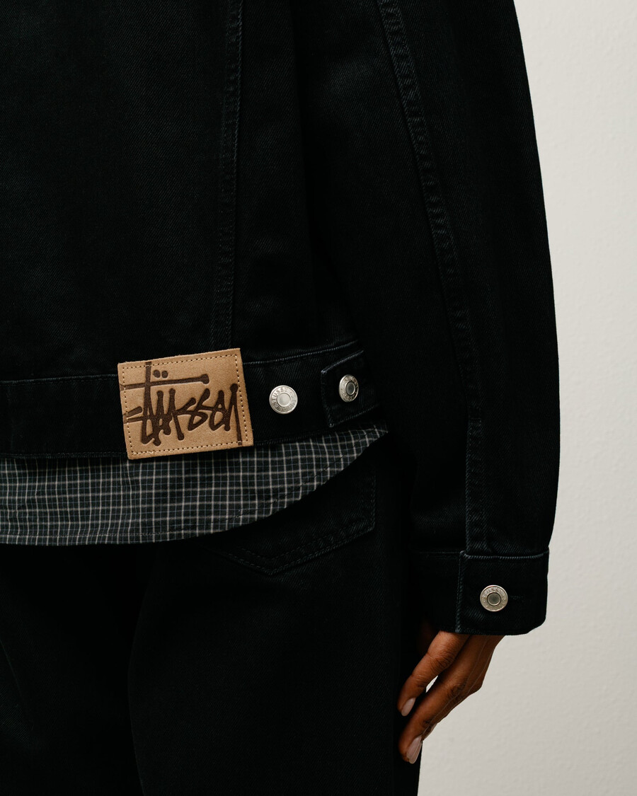 truckerjacke aus denim