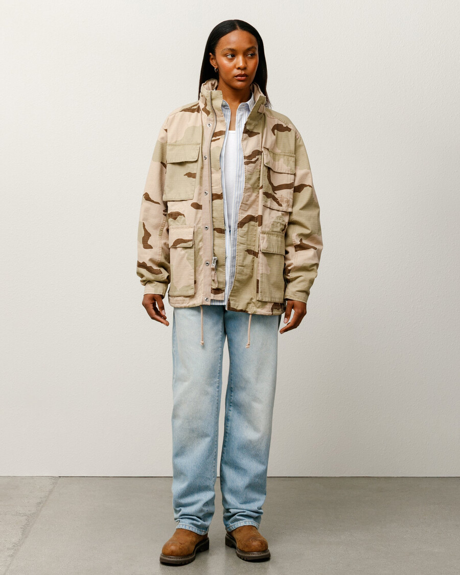 neuer klassischer jeans-denim