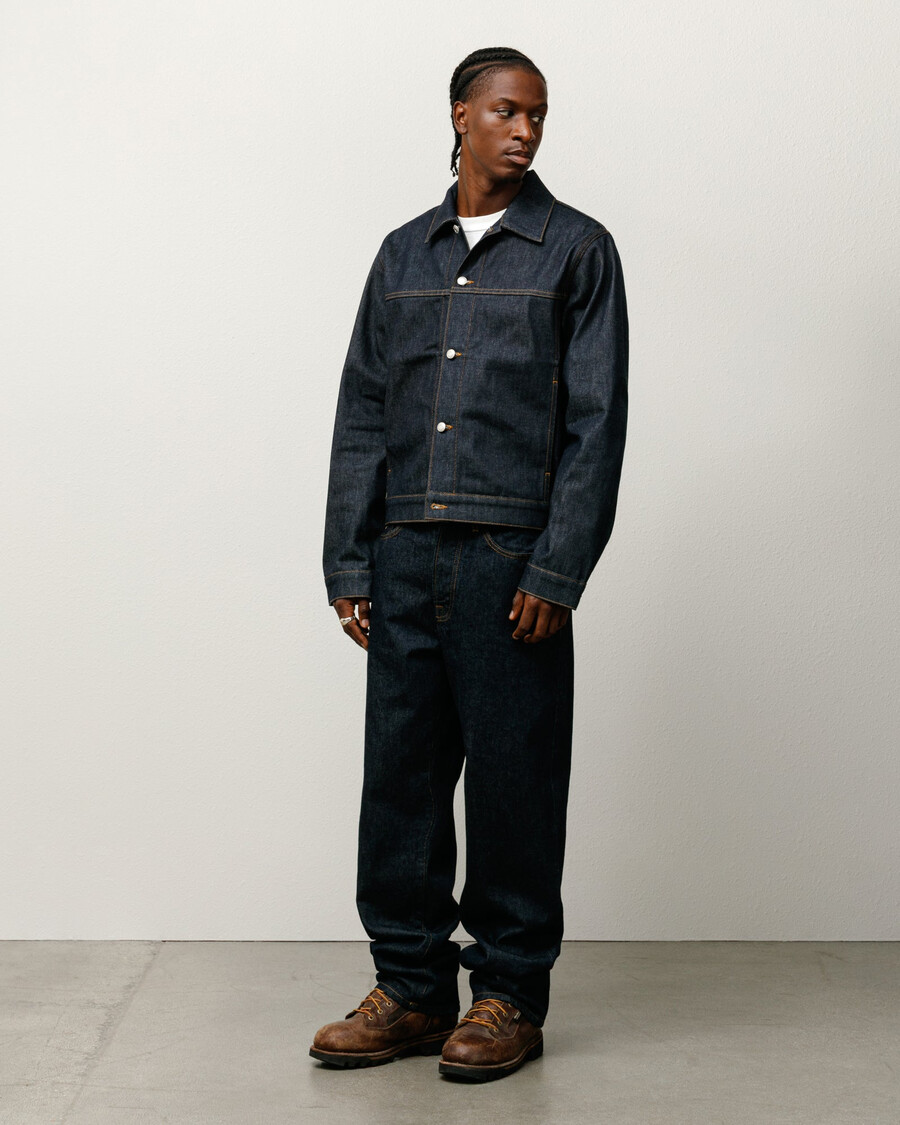 neuer klassischer jeans-denim