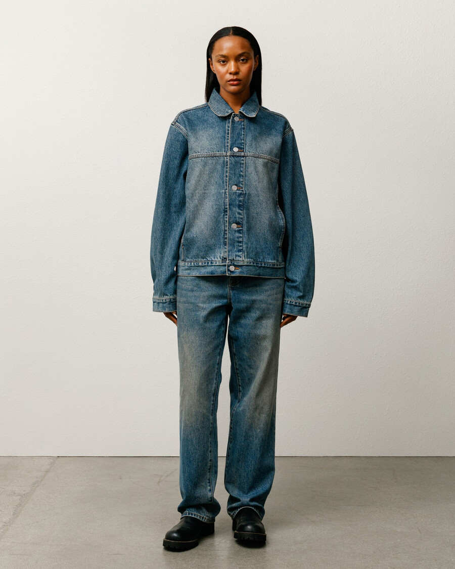 neuer klassischer jeans-denim