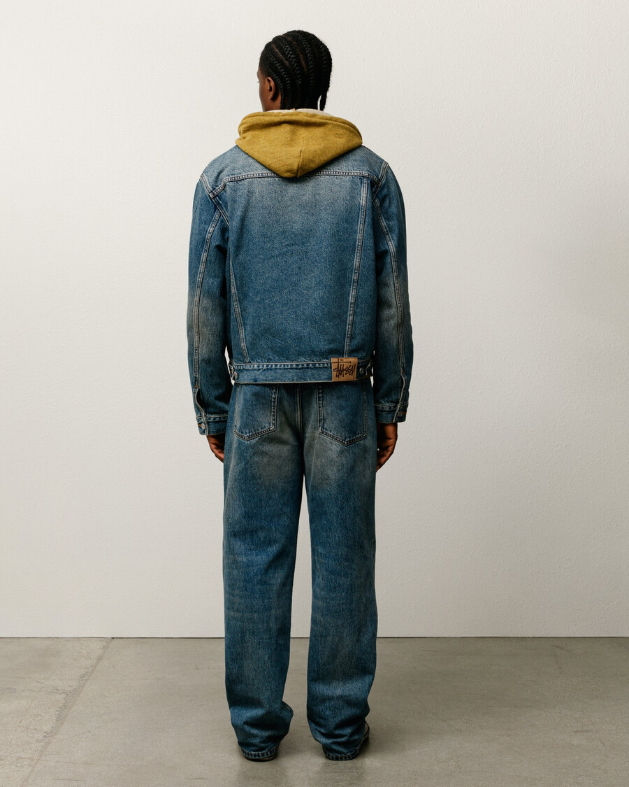 truckerjacke aus denim