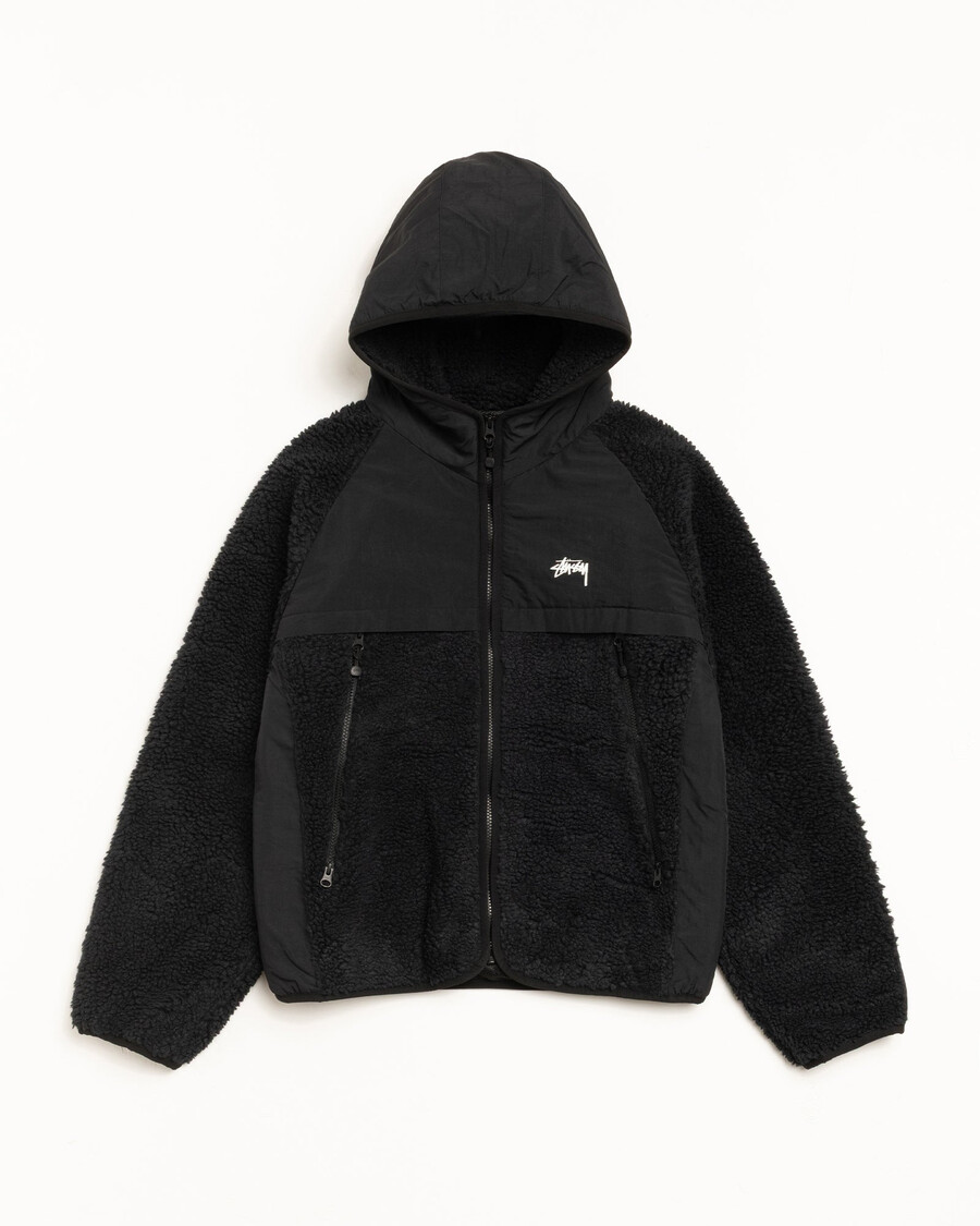 kapuzenjacke mit sherpa-einsätzen