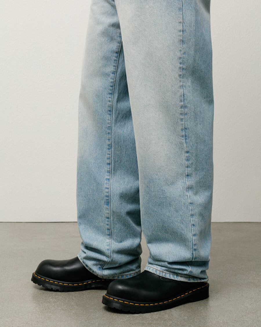 neuer klassischer jeans-denim
